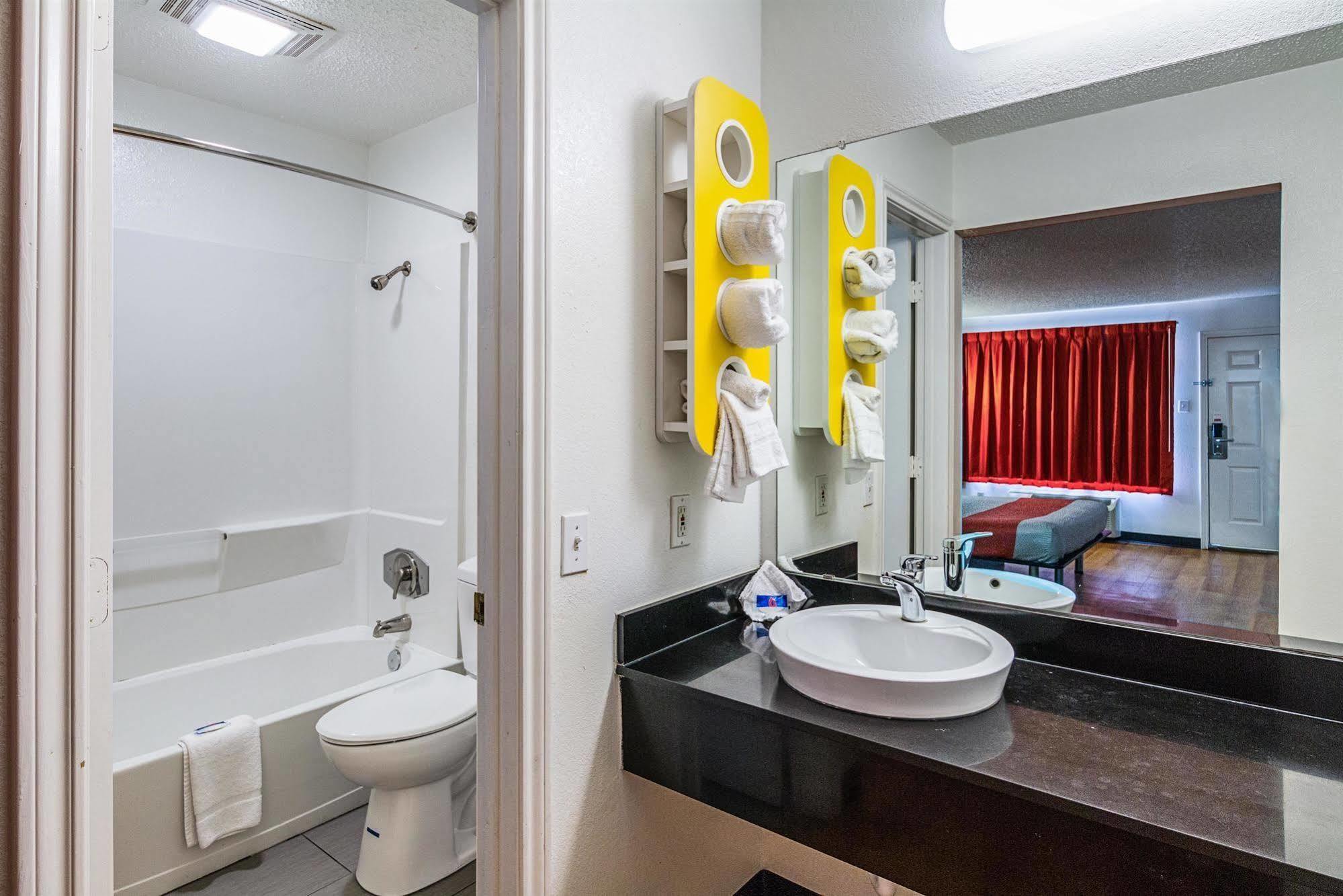 Motel 6-Waxahachie, Tx Dış mekan fotoğraf