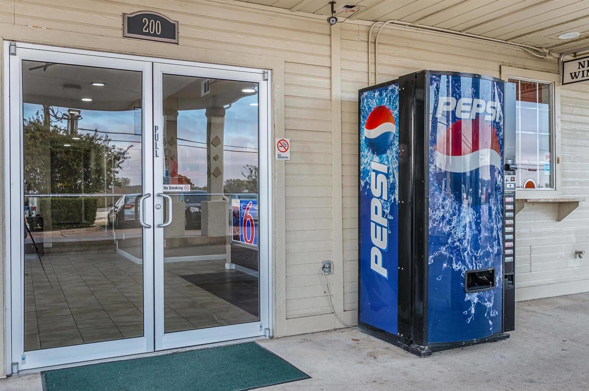 Motel 6-Waxahachie, Tx Dış mekan fotoğraf